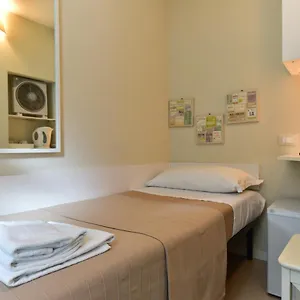 Bed & Breakfast Small Single 